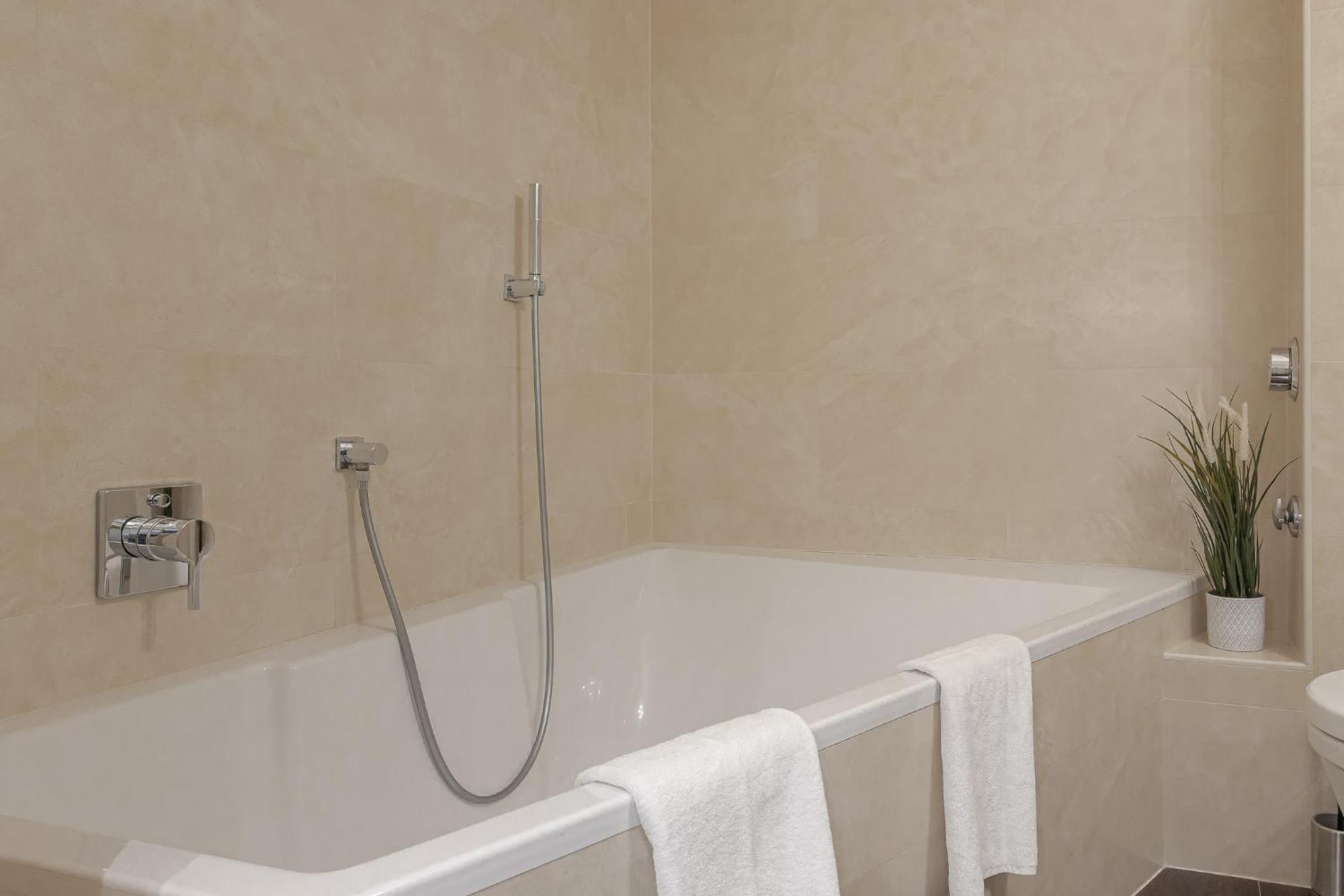 Aleyna Apartment Вестерланд Екстериор снимка
